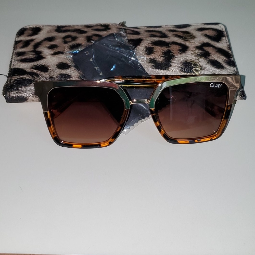NWOT Quay Australia Upgrade sunglasses